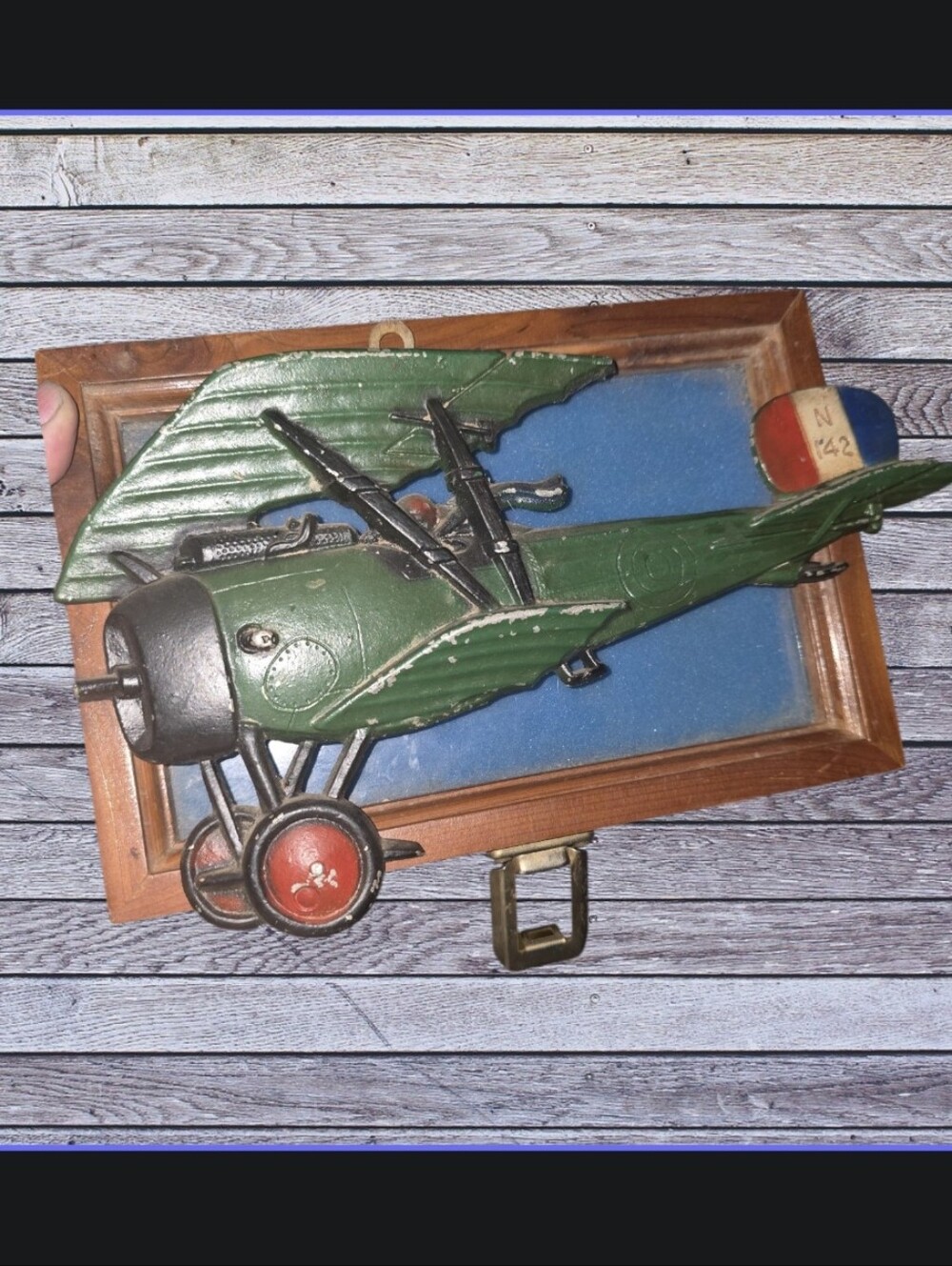Green Vintage-Style Airplane Wall Hook - Decorative Home Accent